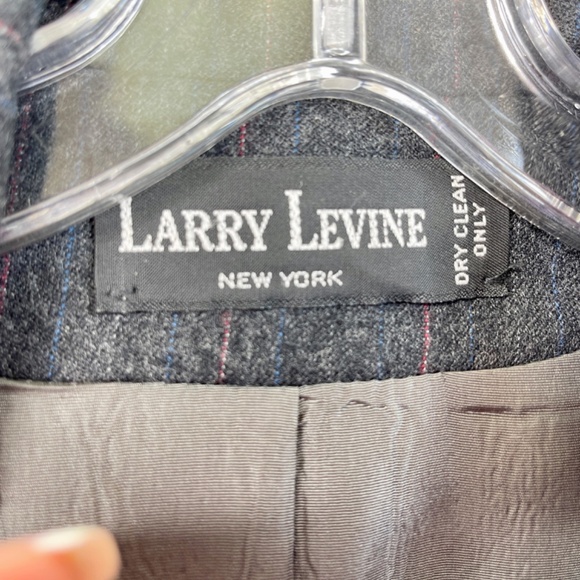 Larry Levine Classic Gray Skirt Suit Set – Size 10 - Picture 4 of 11